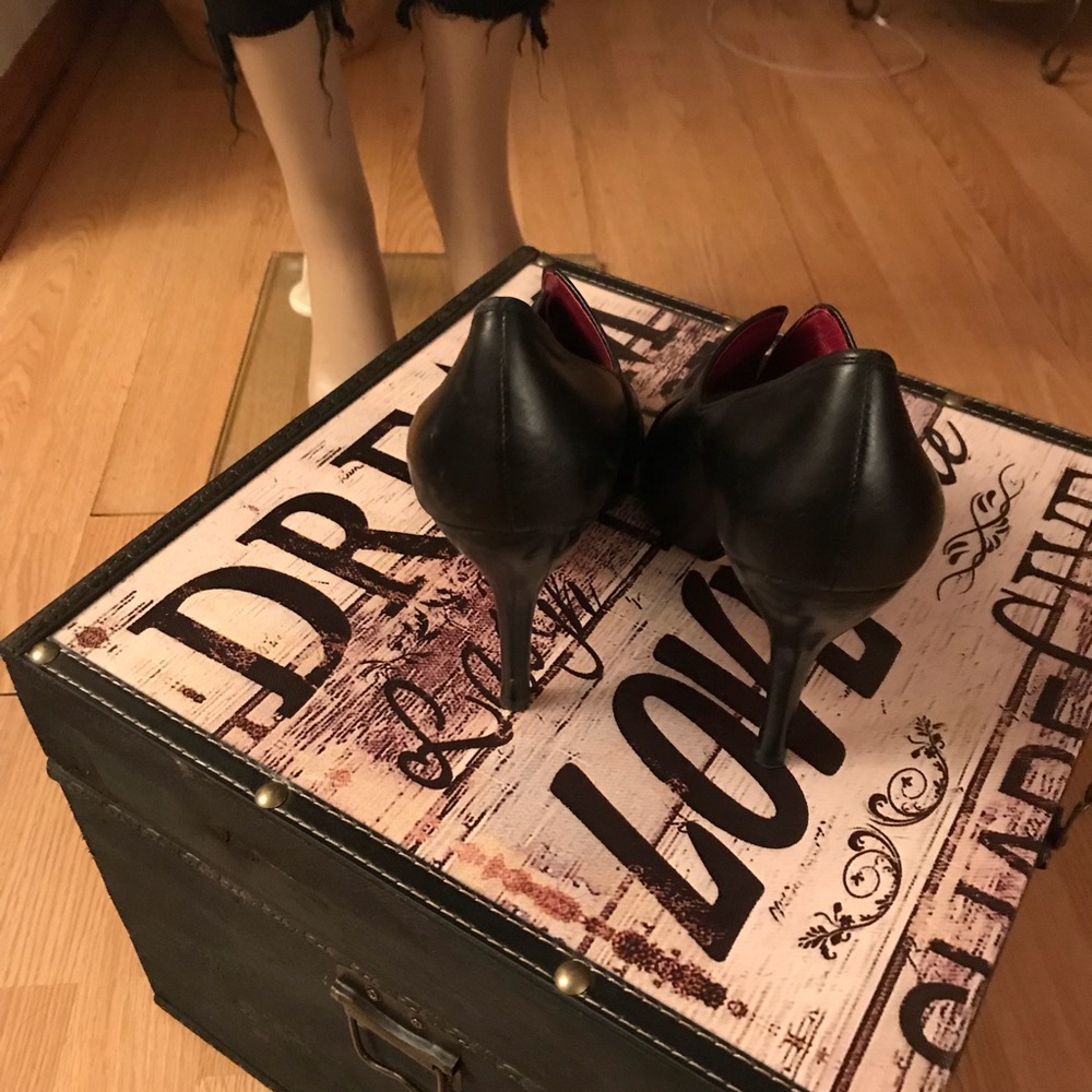 Shoes - Picture 3 of 5